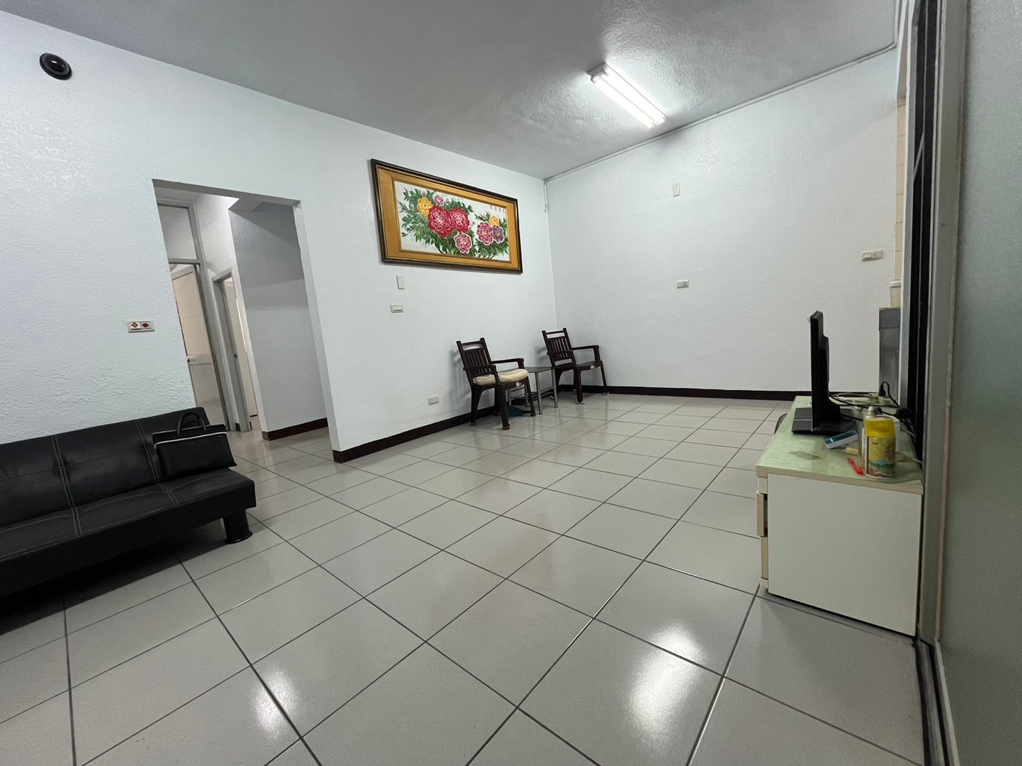 東豐路成大明亮二樓寓