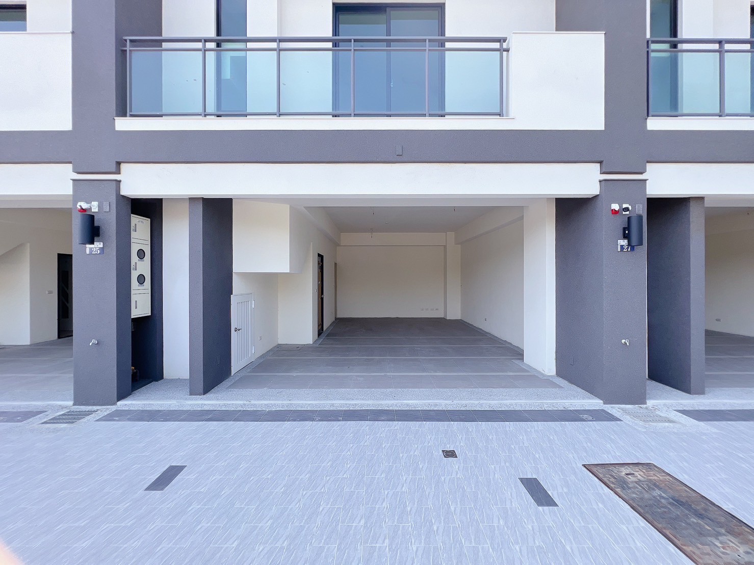 近中科~全新電梯別墅~雙車