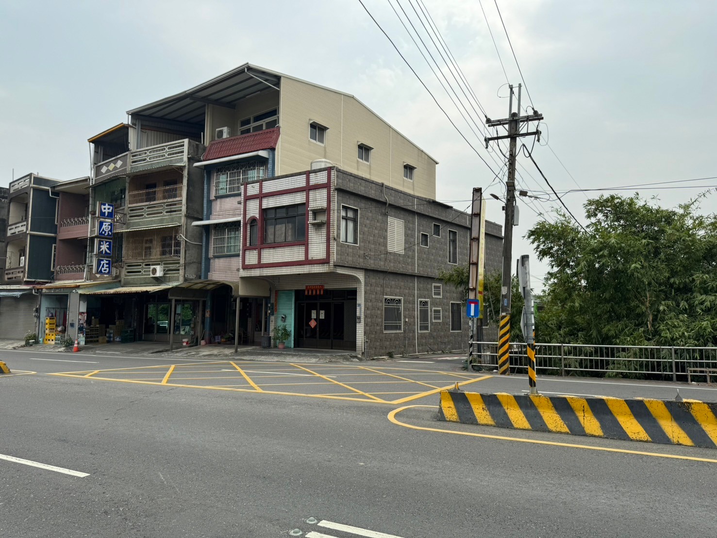 燕巢｜近高科大校區｜有路進出面寬農地