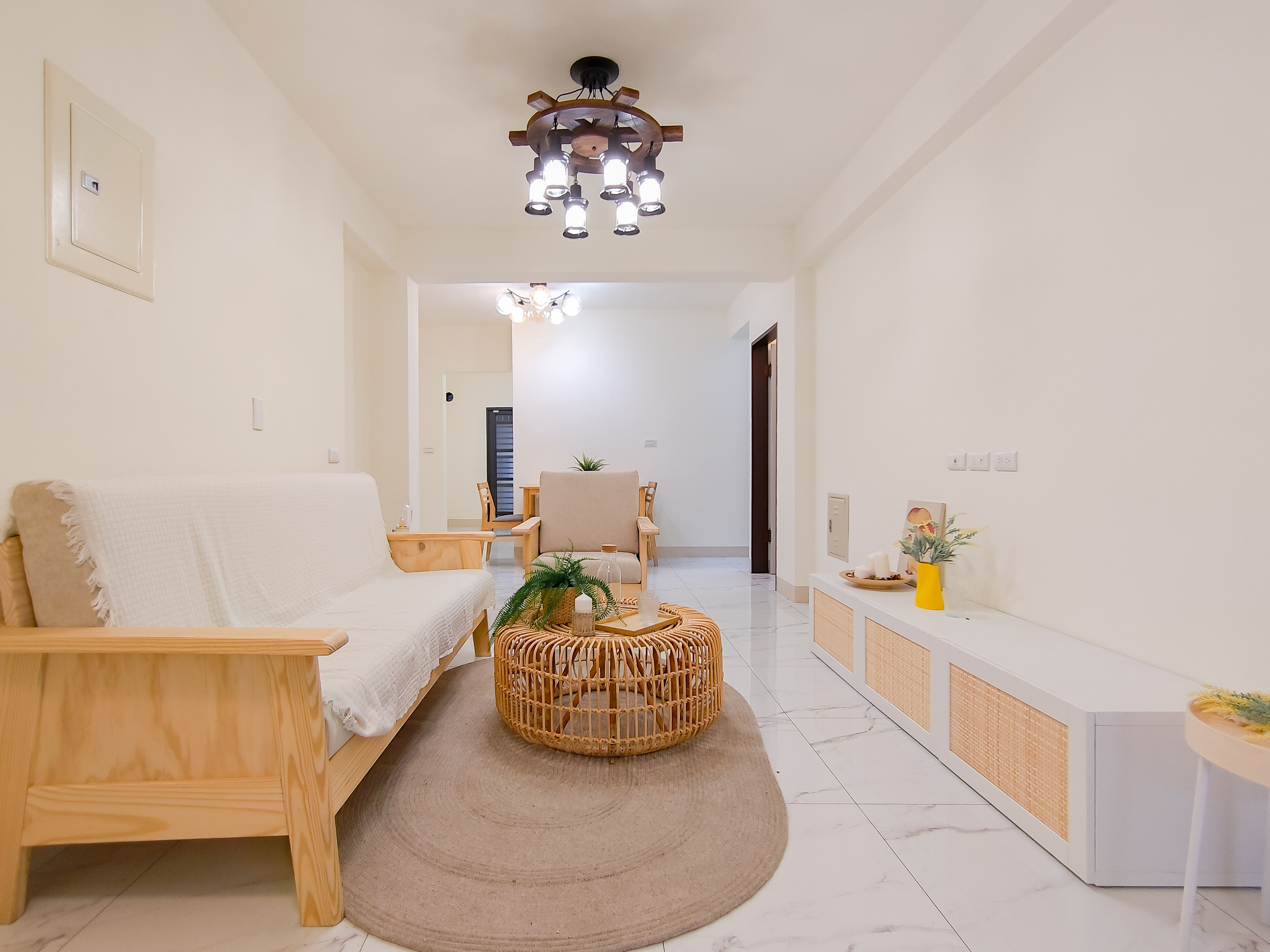 🔥前鎮瑞隆商圈，機廠輕軌旁大面寬一樓美宅🔥