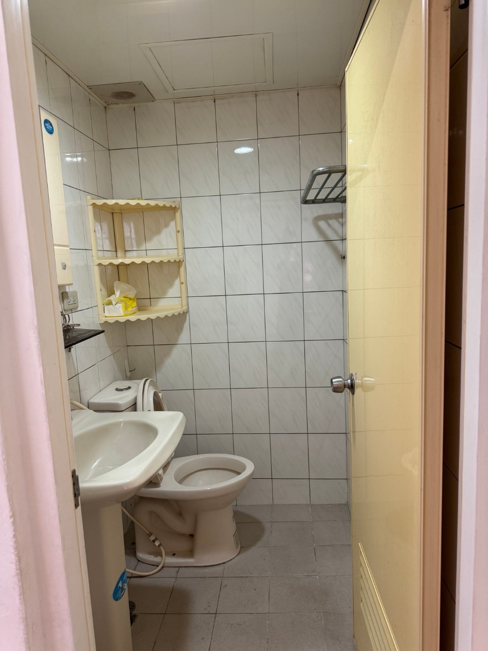 竹北科學園邸園大樓高CP值3房+平車出租