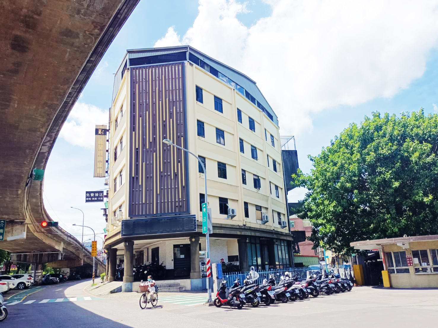 🔴桃園火車站/商業三角窗大面寬透店🔴高投報