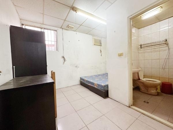 國立勤益科技大學旁收租14間透套