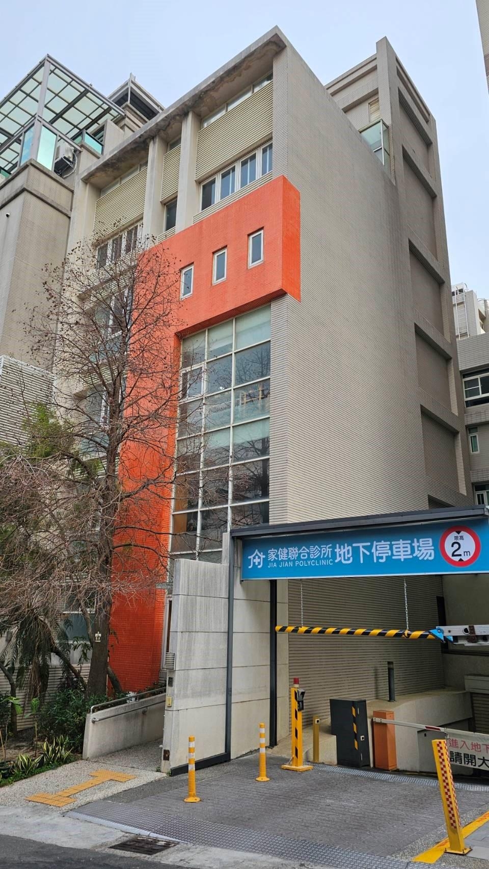 中科整棟電梯住總部~長照 托嬰 辦公中心! 4車位