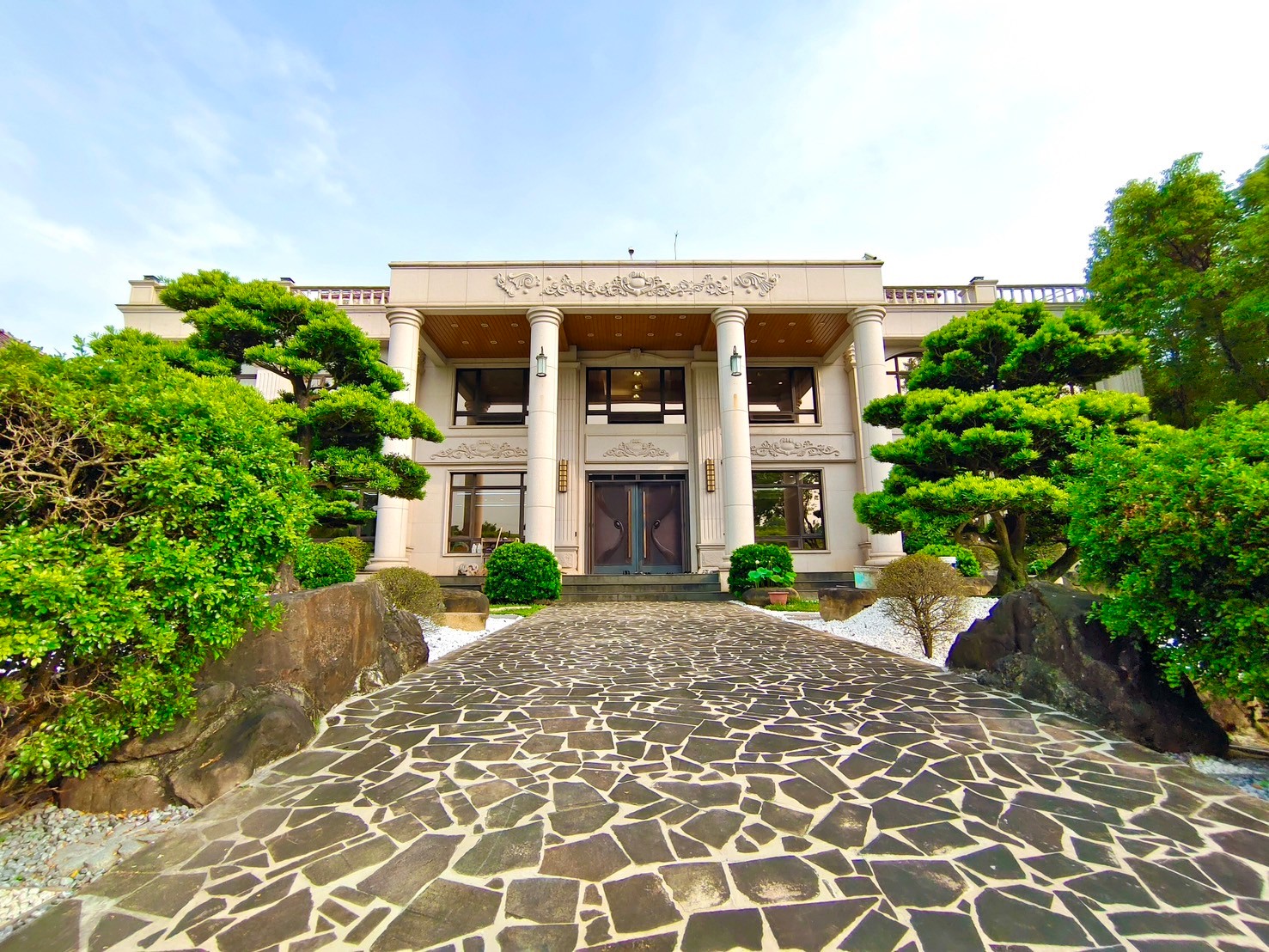 高雄鳥松後花園唯一釋出電梯豪華農舍