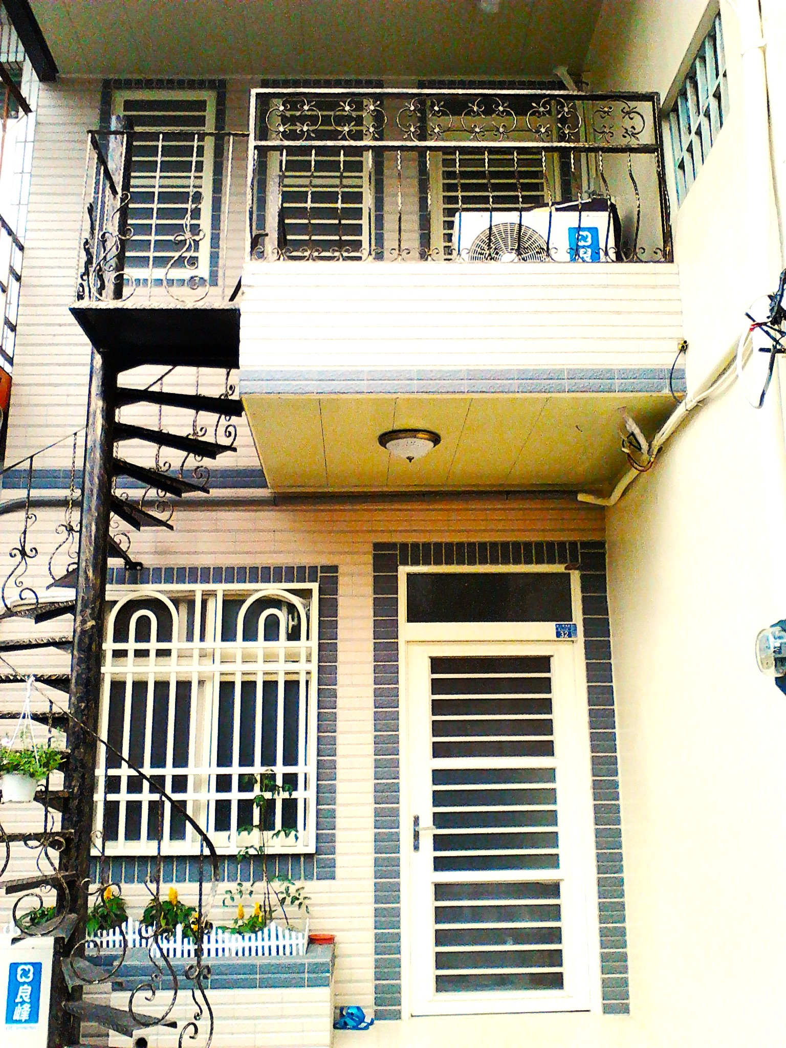 雙鐵共構田中市中心買地送美透天雙戶收租