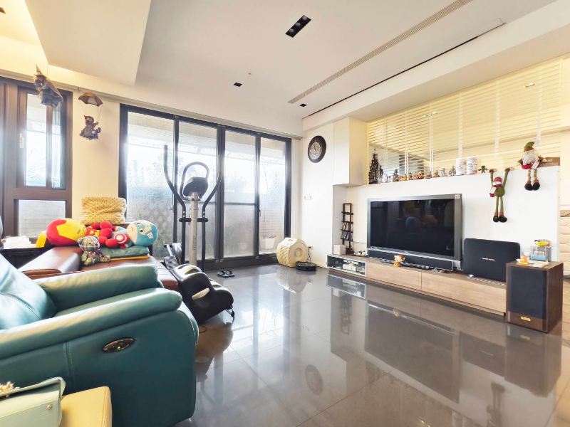 捷運一品高樓露台豪邸+平車⭐️住商雨蓁