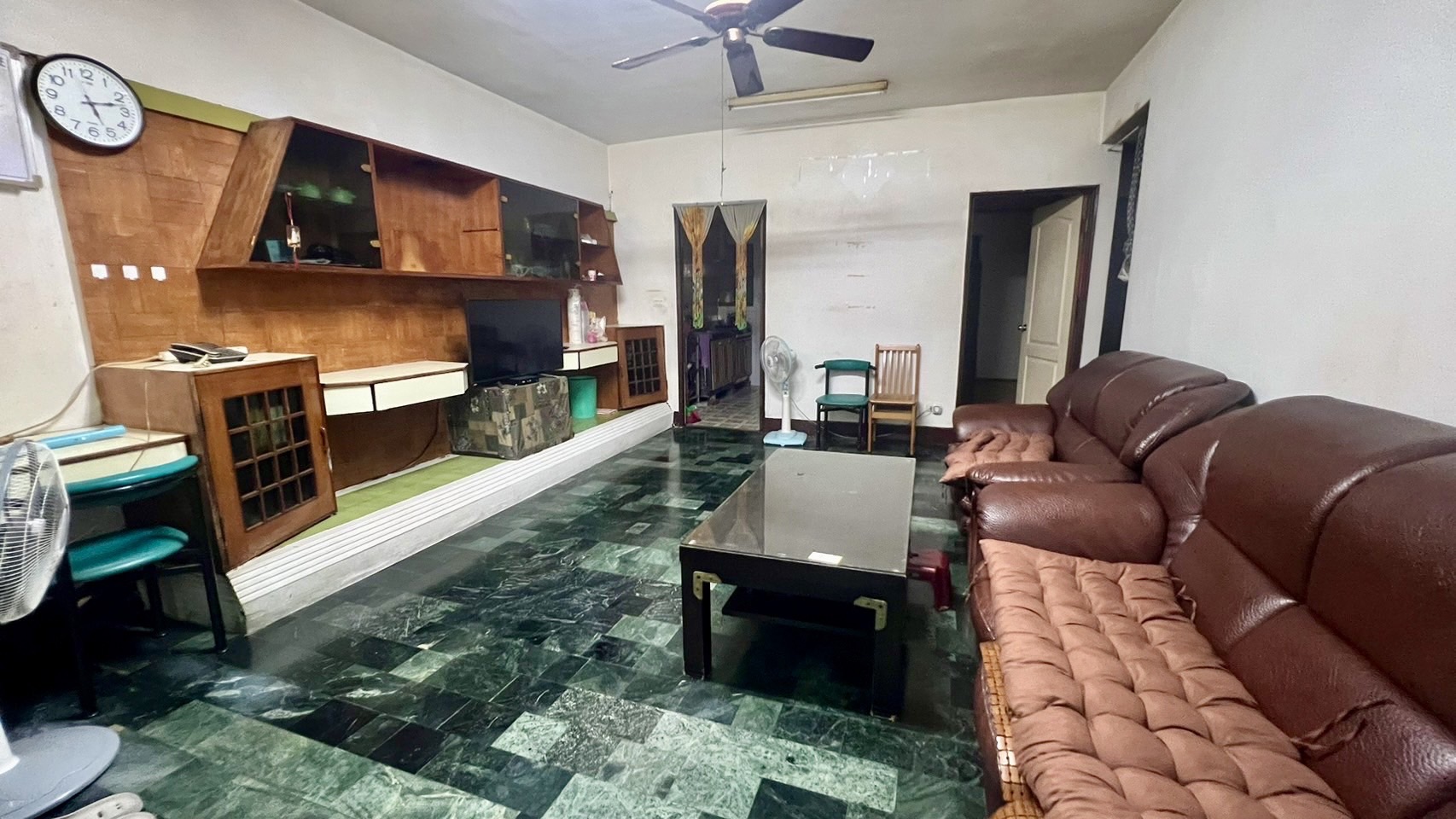 鼎山天天新黃昏市場/全聯屈臣氏/三房車庫公寓1樓