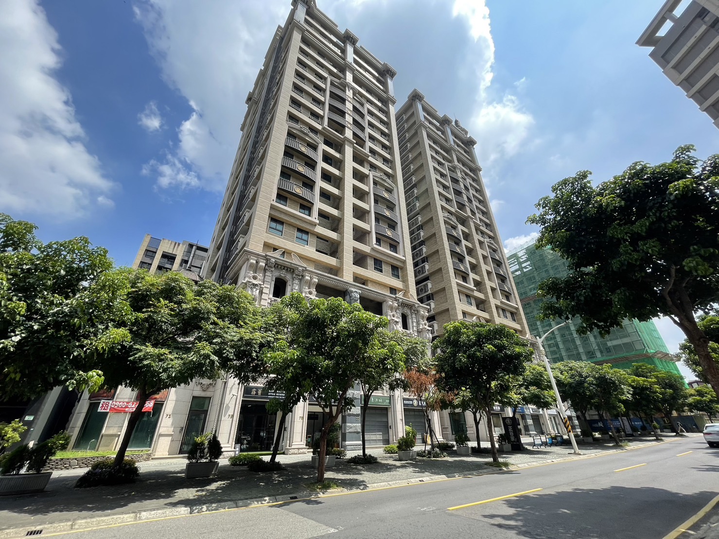 桃園中路現代巴洛克氣韻，頂級生活享受