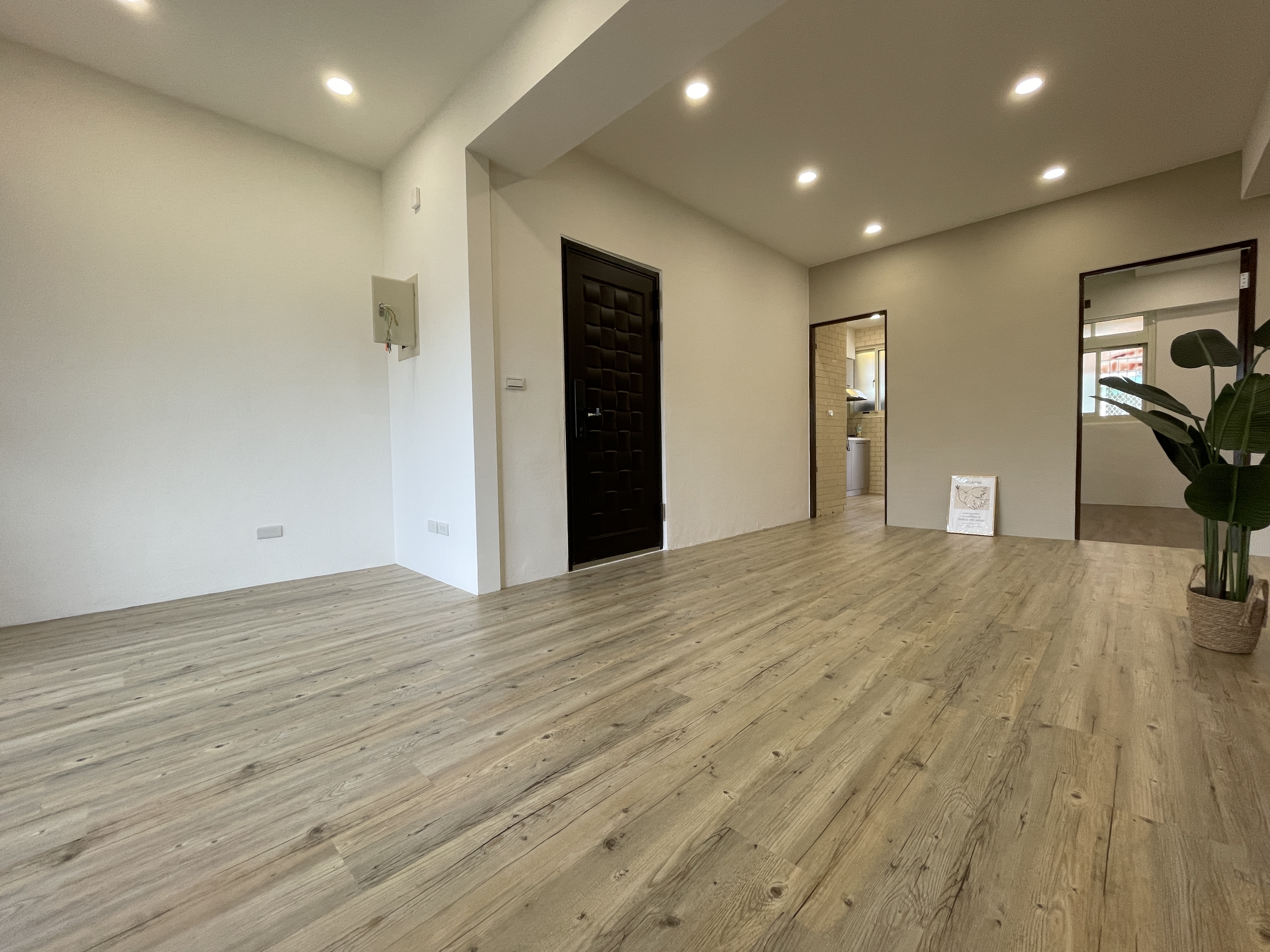 中壢夜市全新裝潢健美3房~現正收租中