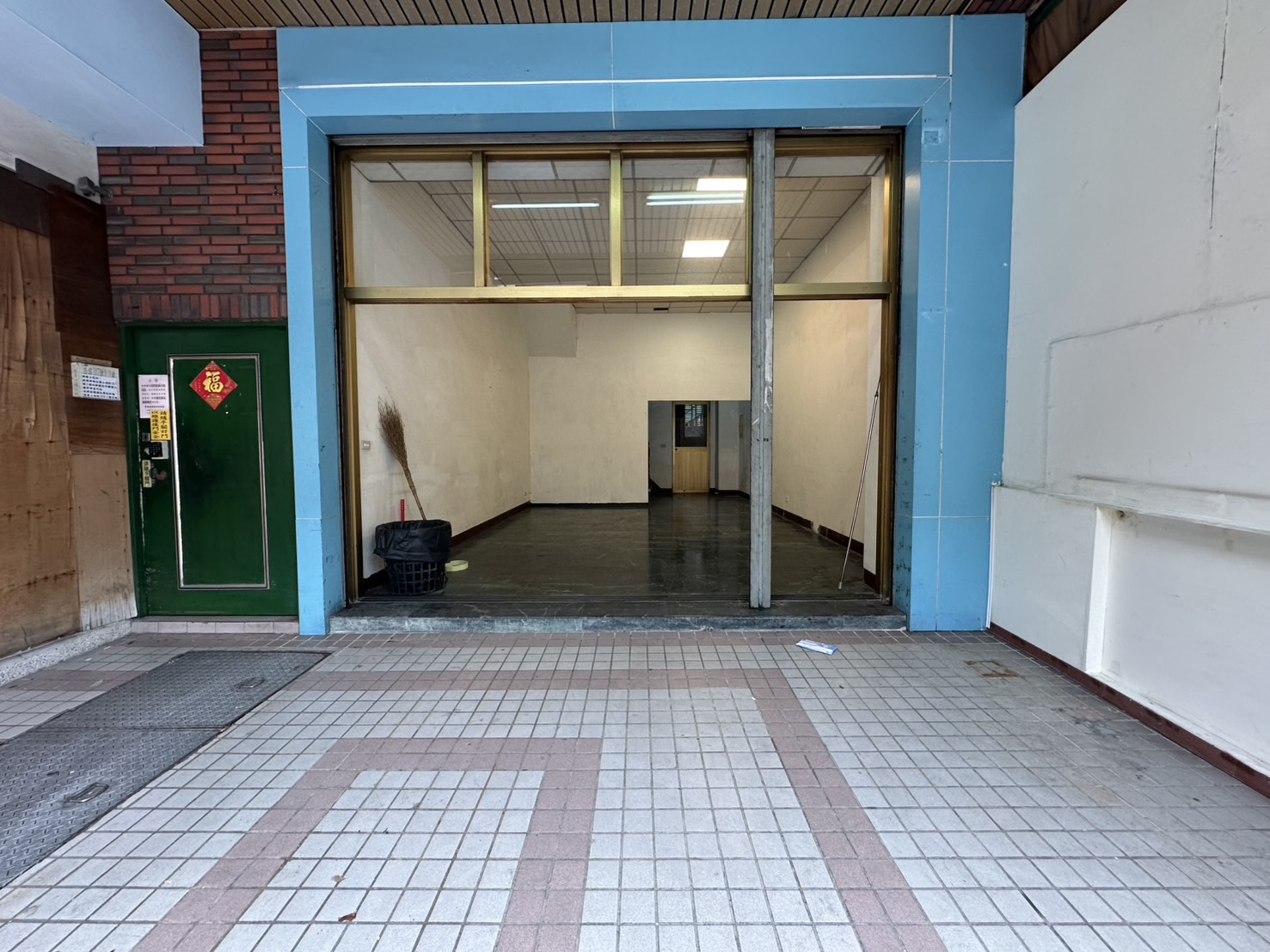 降價★五甲前鎮崗山南街商圈金店面