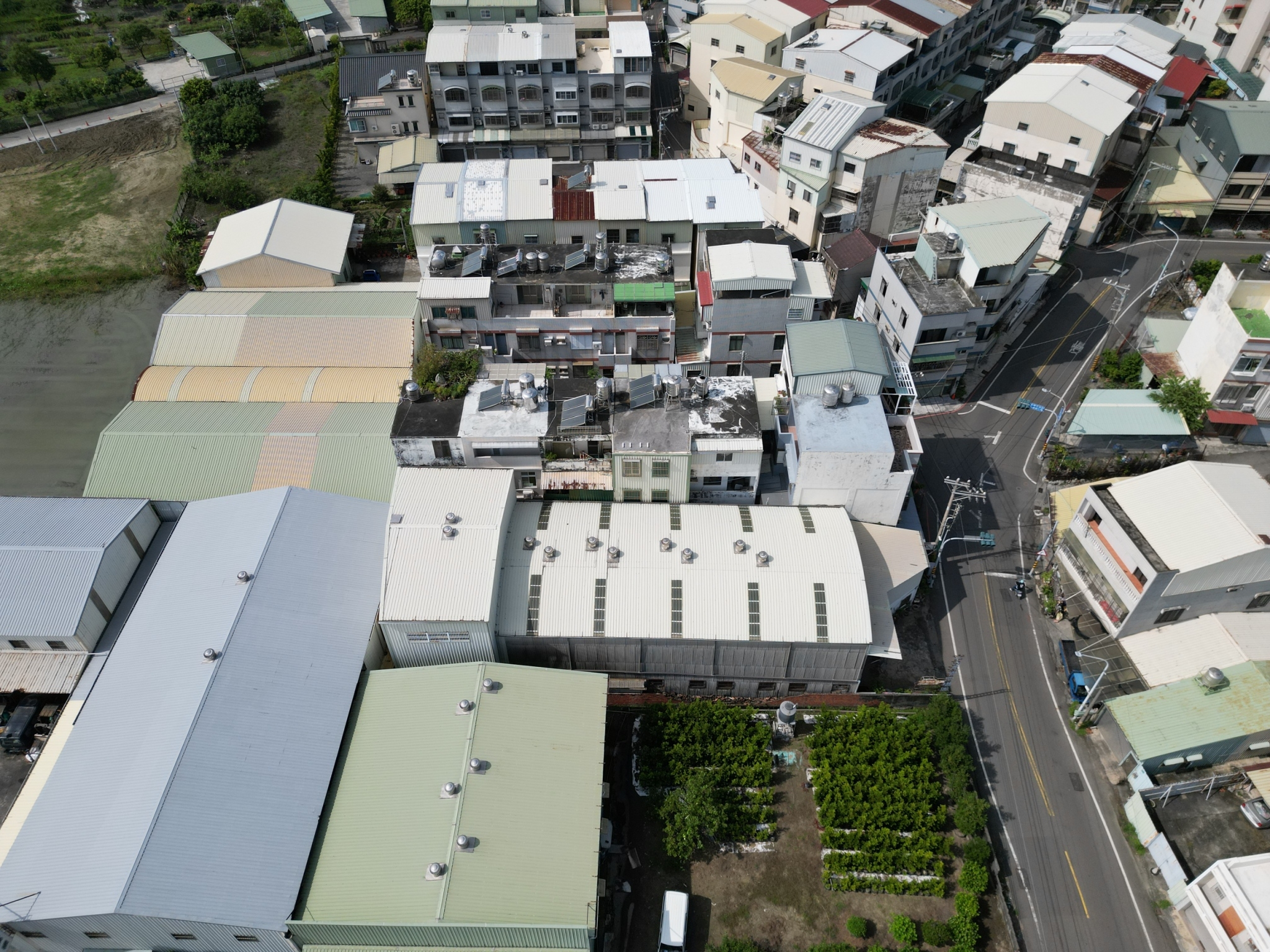 屋主降價百萬 ⭐️鄰東區10米路百坪建地廠房⭐️