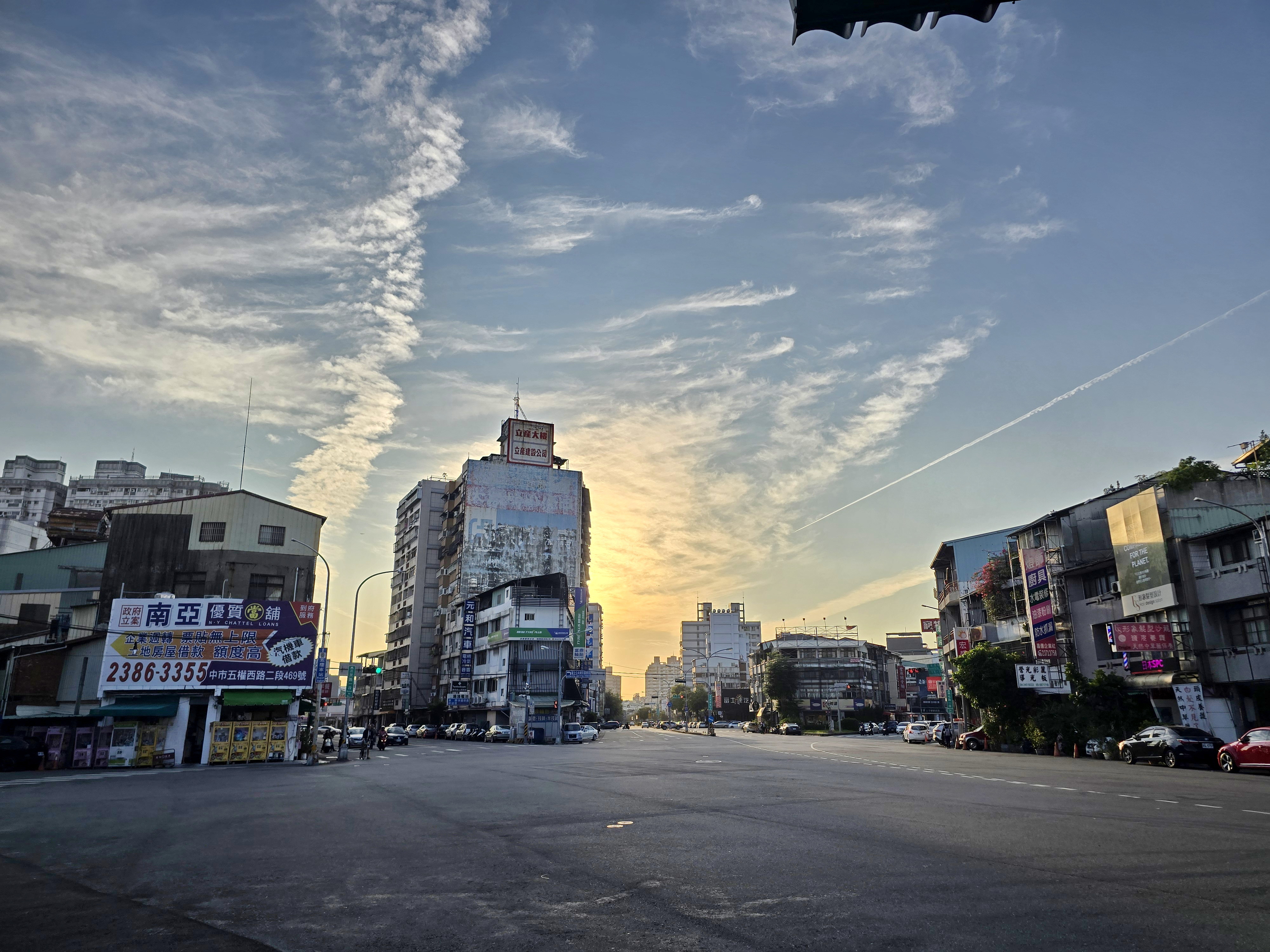 找我購屋送掃地機器人五權車站旁臨路黃金透店