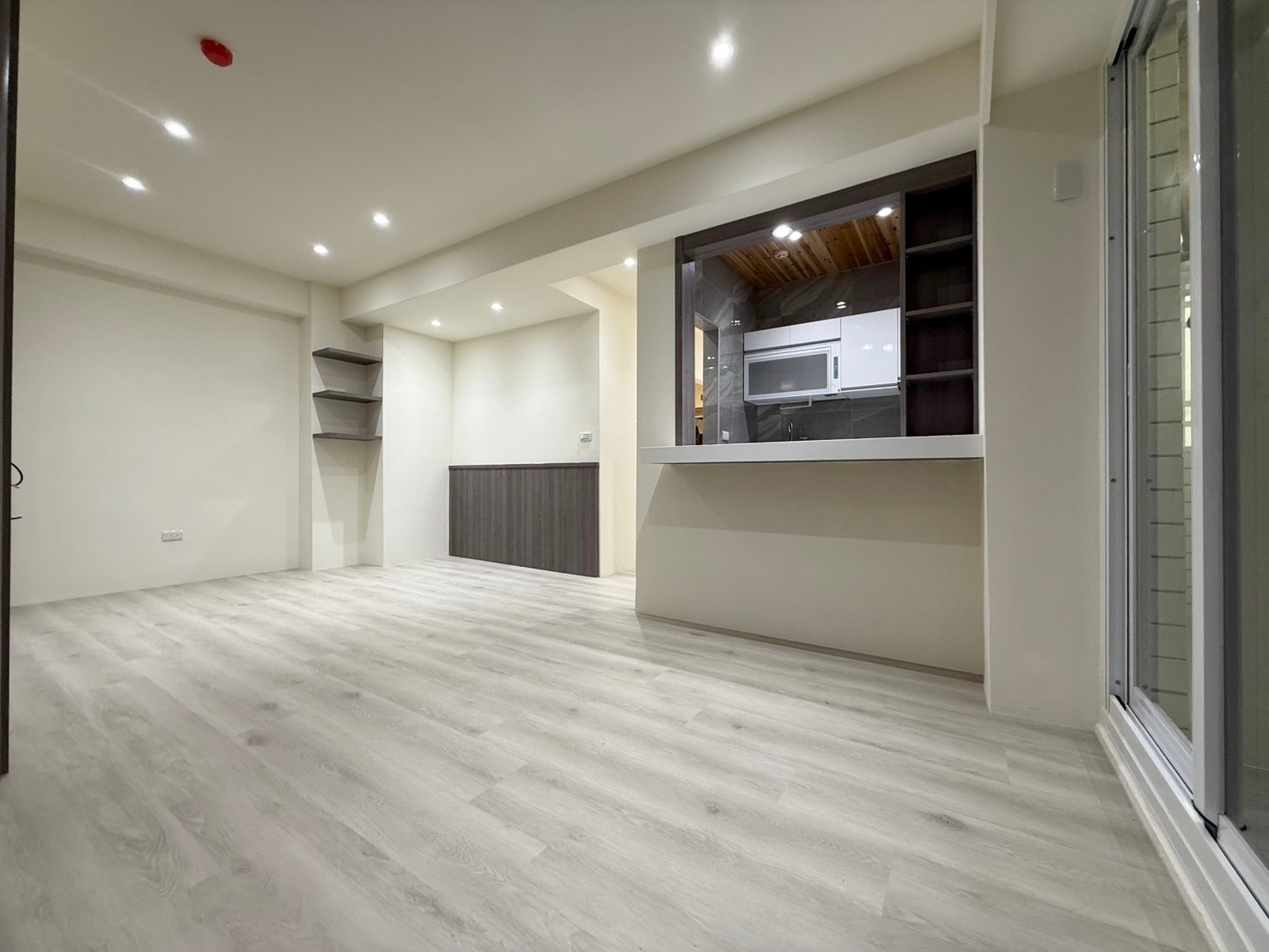 出價談~安平區安平國小優質美妝三房平車華廈