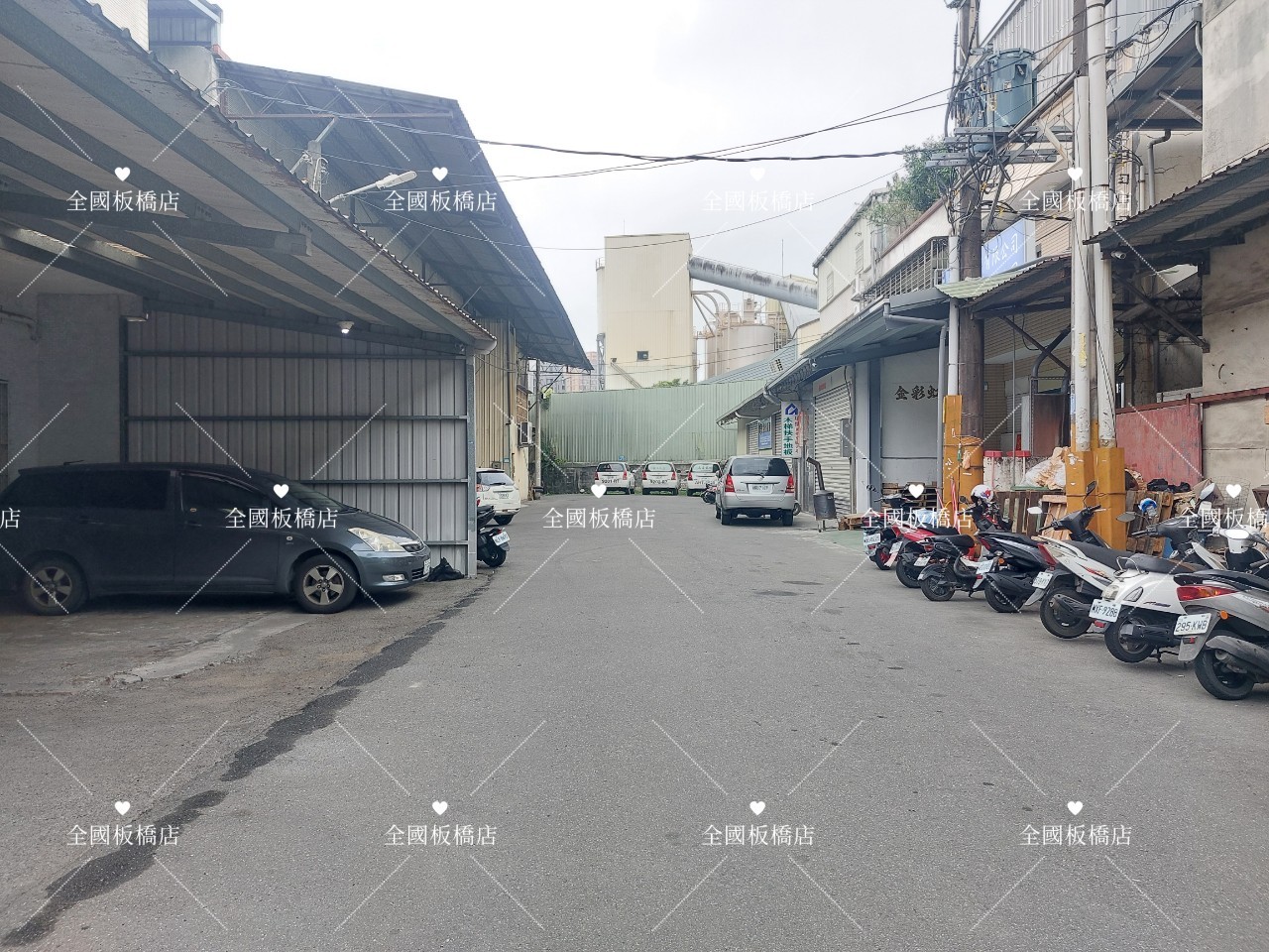 永寧捷運步行六分鐘/面寬好停車透天廠房