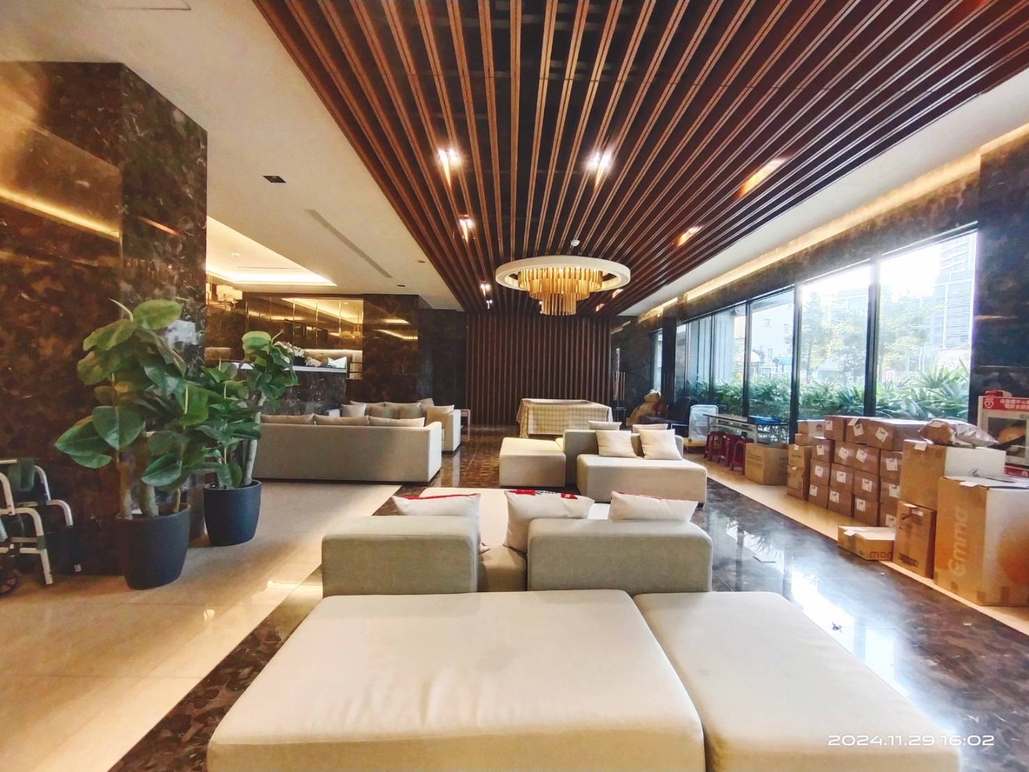 青埔國中學區~高樓美景溫馨四房雙車--僑茂新生