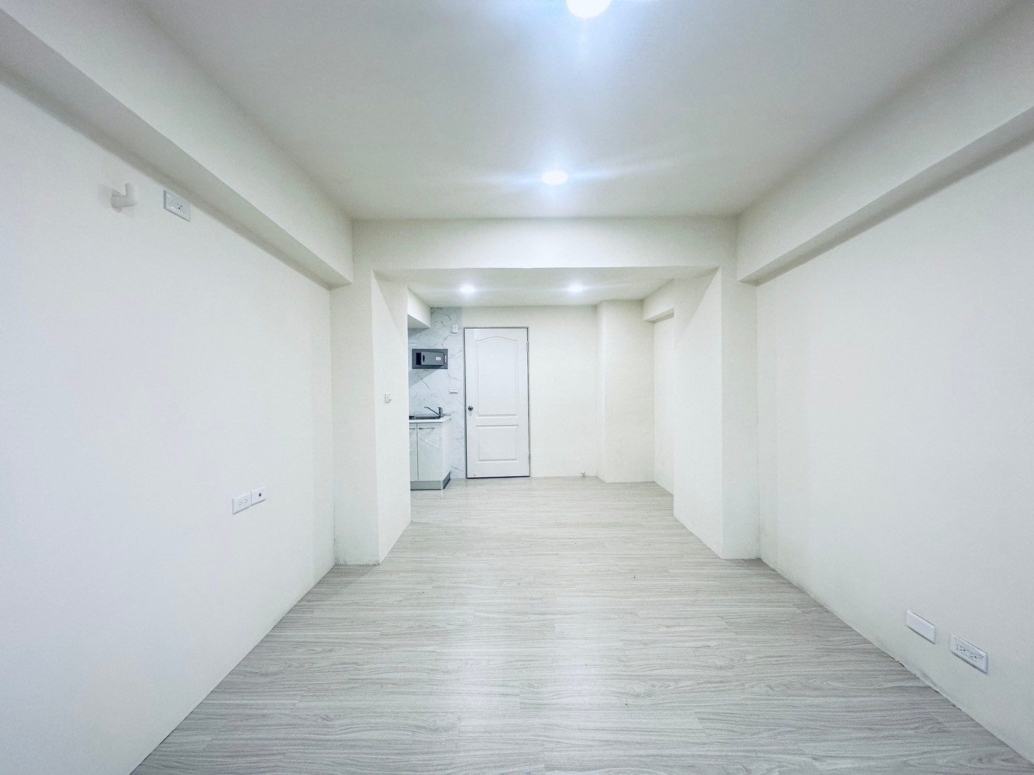 駁二特區超值翻新低總價電梯兩房