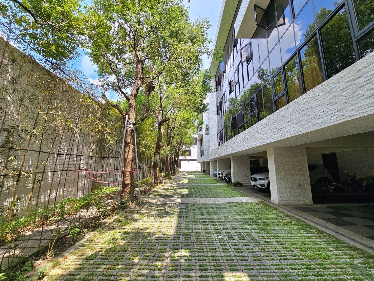 價可談~台中市夜景~全新雙車電梯別墅【我是承辦