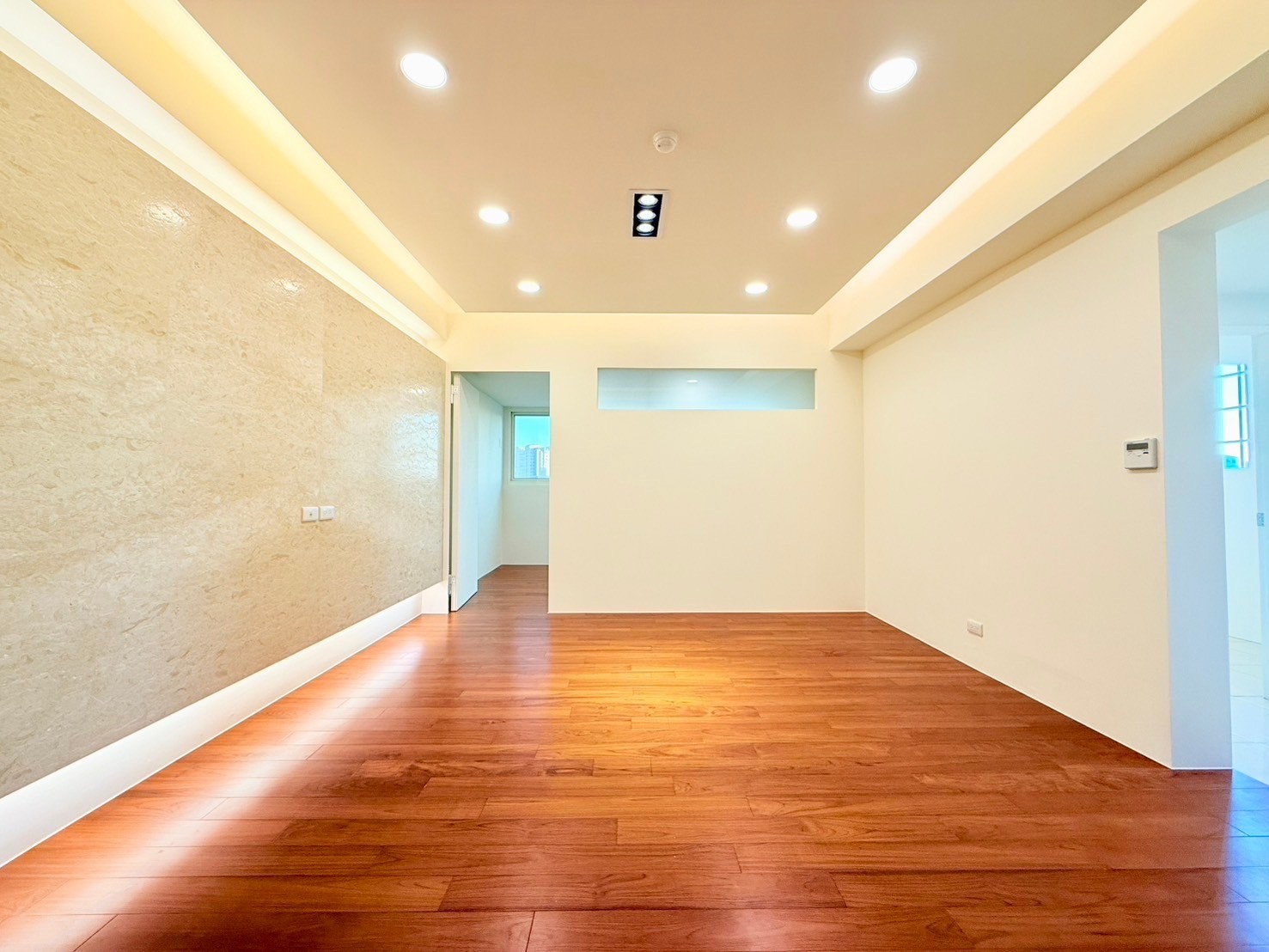 🏙️豐原市中心-向陽商圈稀有兩房平車🏙️