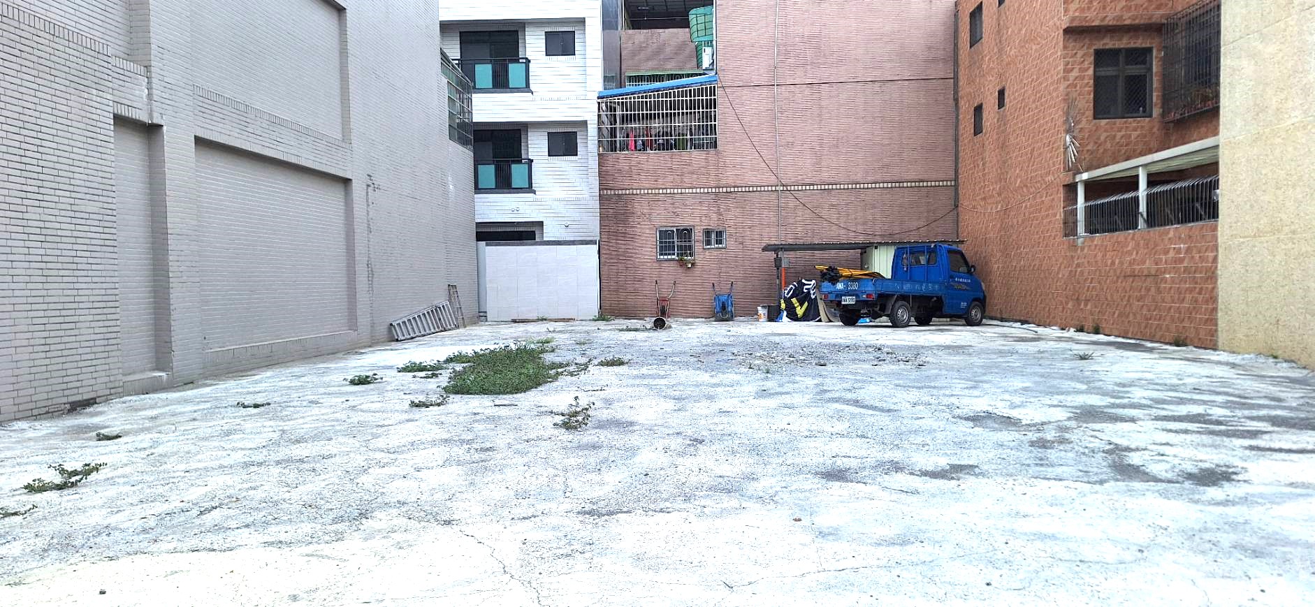 仁武仁雄登發商圈10米路上 方正豪宅建地