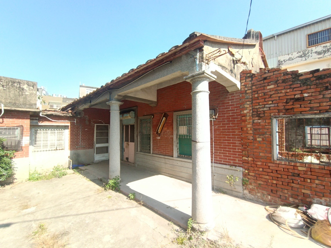 文青最愛橋頭古早味三面路大地坪透天