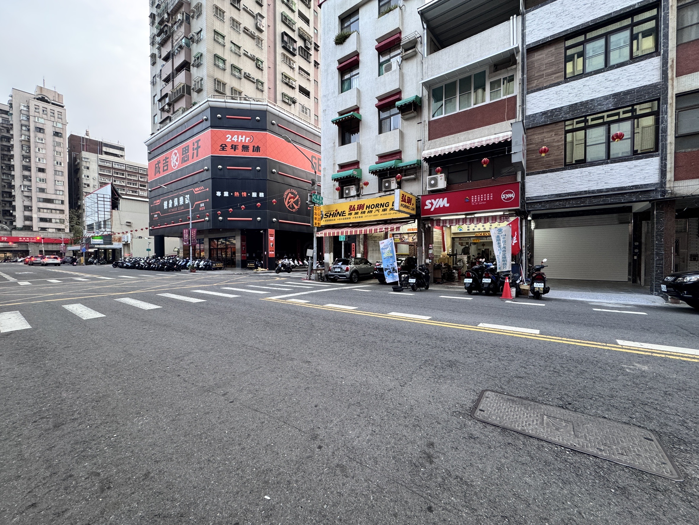 三多商圈金雞母臨路店面