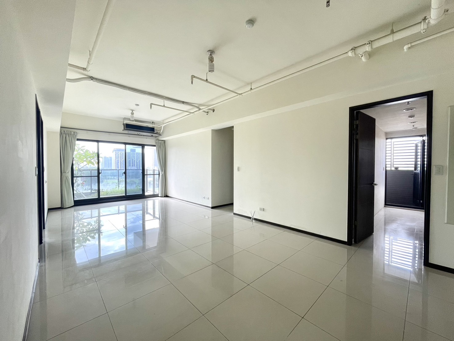 【吳虹誼】全民萬歲✭捷運宅✭角間格局四房平車