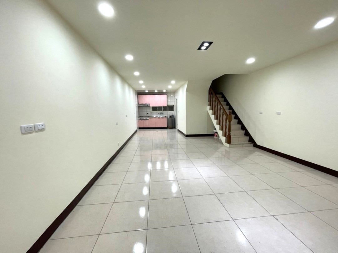 楊梅此區全新整理最便宜千萬以下透天