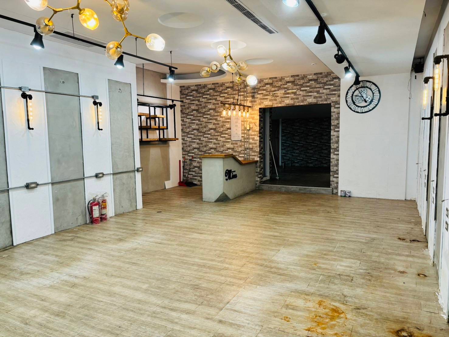 五期精誠商圈5米寬店面