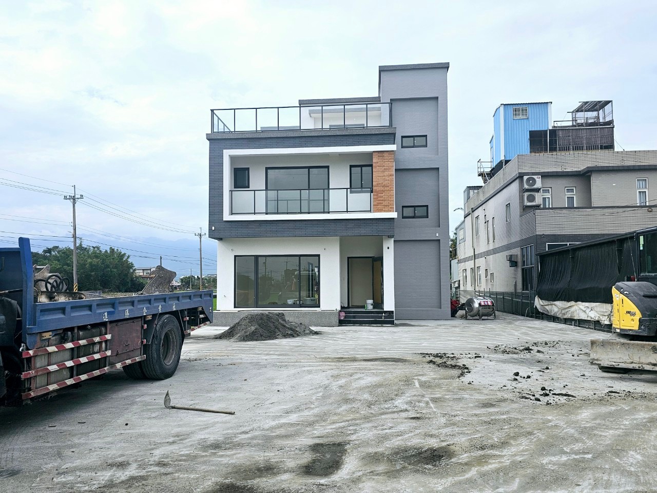 壯圍近宜蘭孝親全新有衣帽間電梯農舍