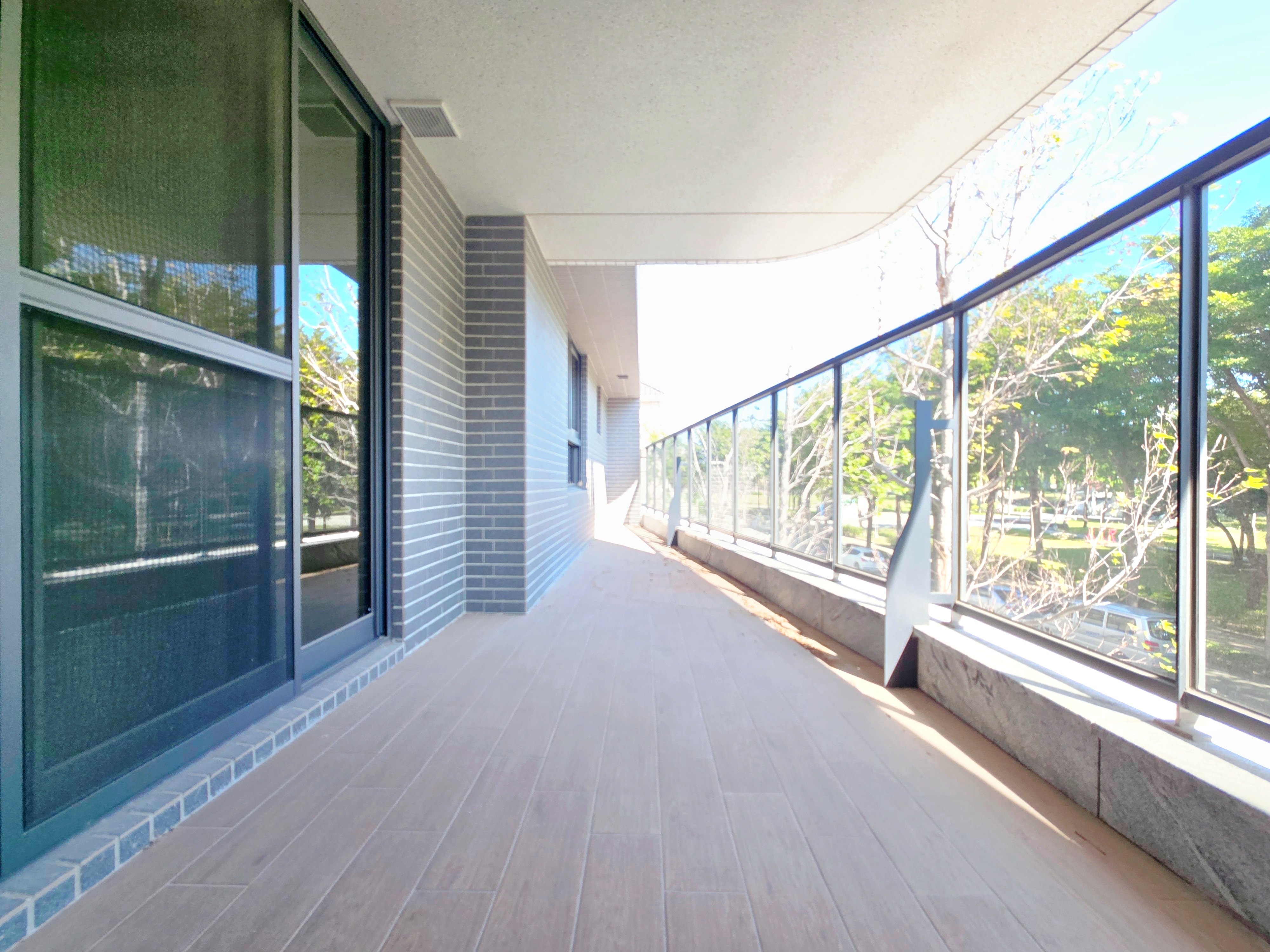 🏅信實Penny🏅東區｜旱溪｜稀有面公園大露台