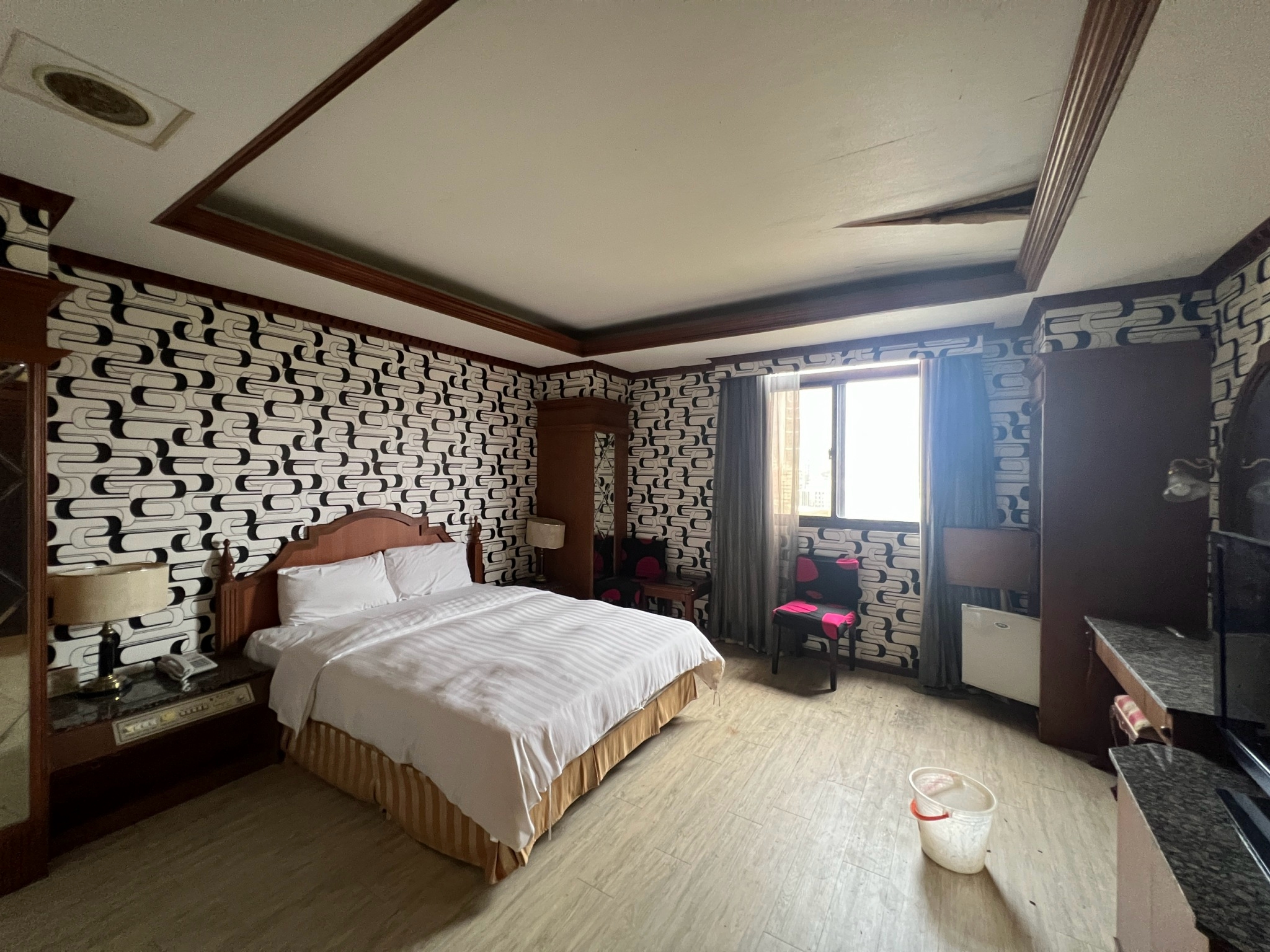 獨家~面公園整棟飯店~商五