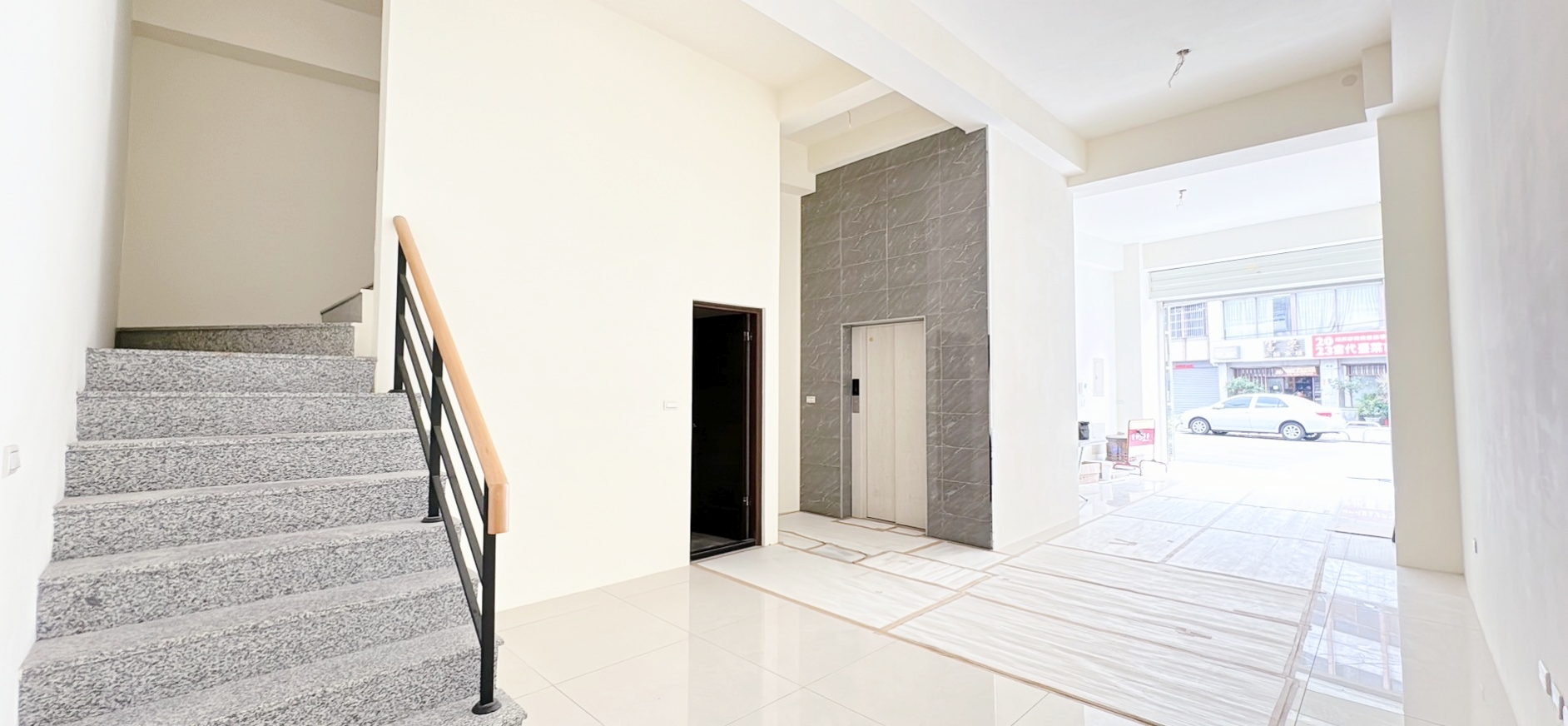 棒✨前院雙車🏡臨路黃金店面🏆電梯宅✨