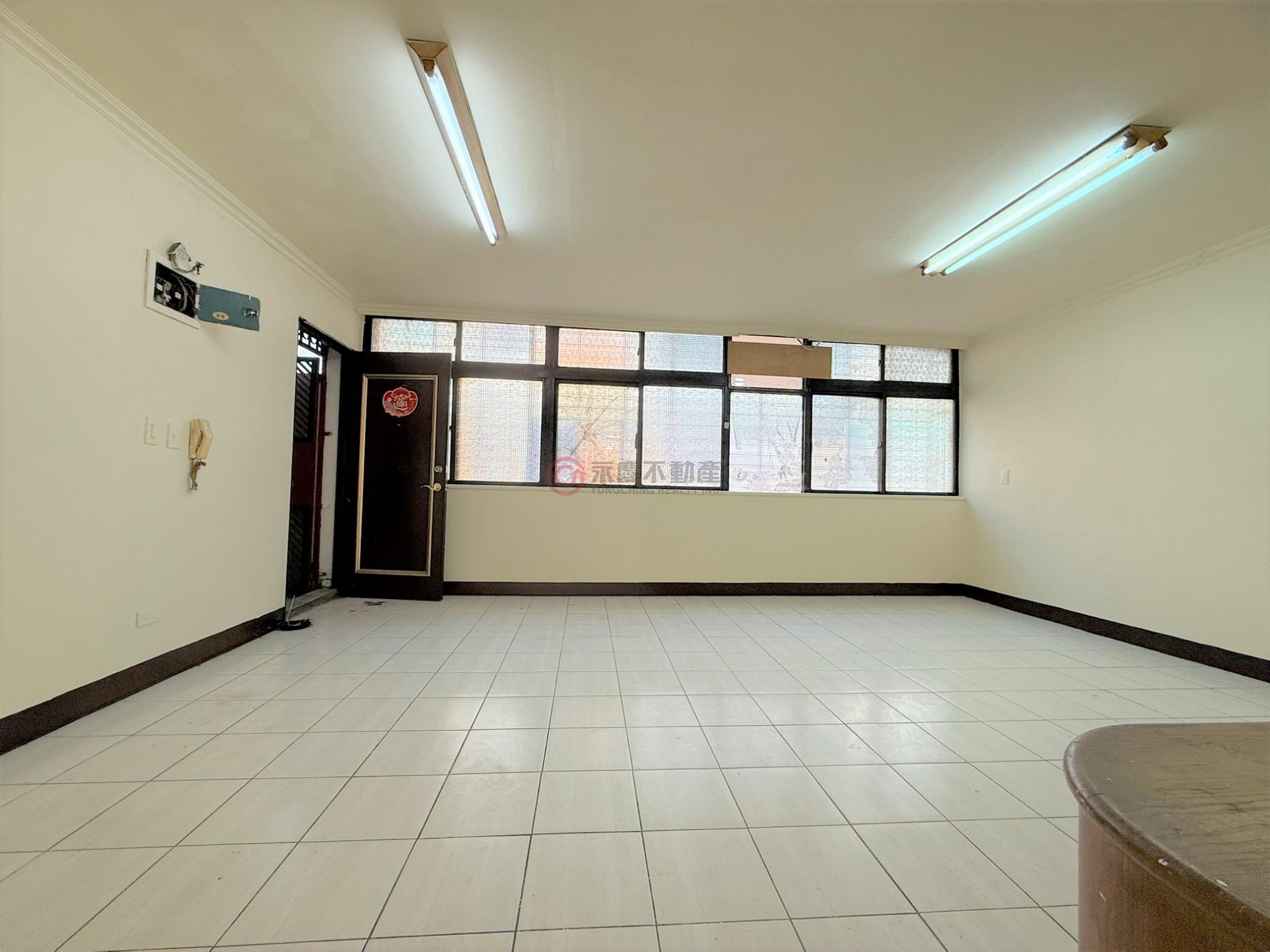 【永慶M】保安街稀有釋出屋況佳公寓 生活機能好