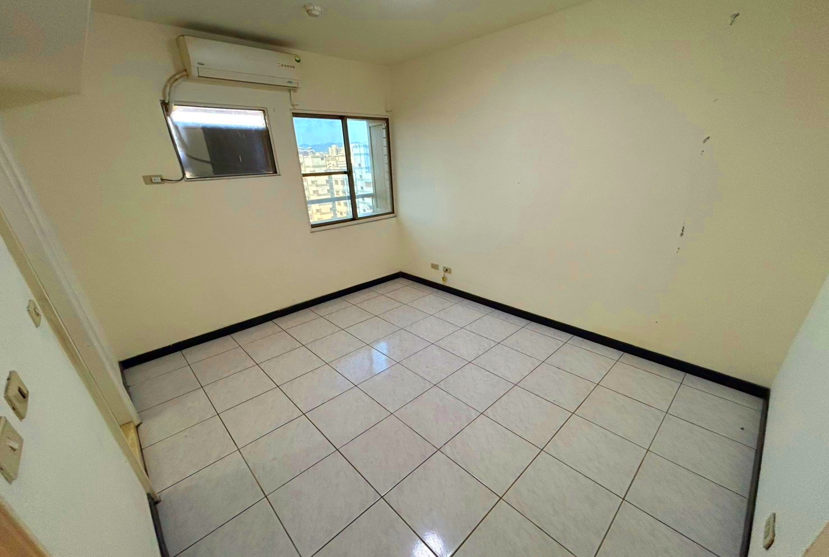 太原綠空廊道高樓視野三房平車/無障礙空間/電梯直達