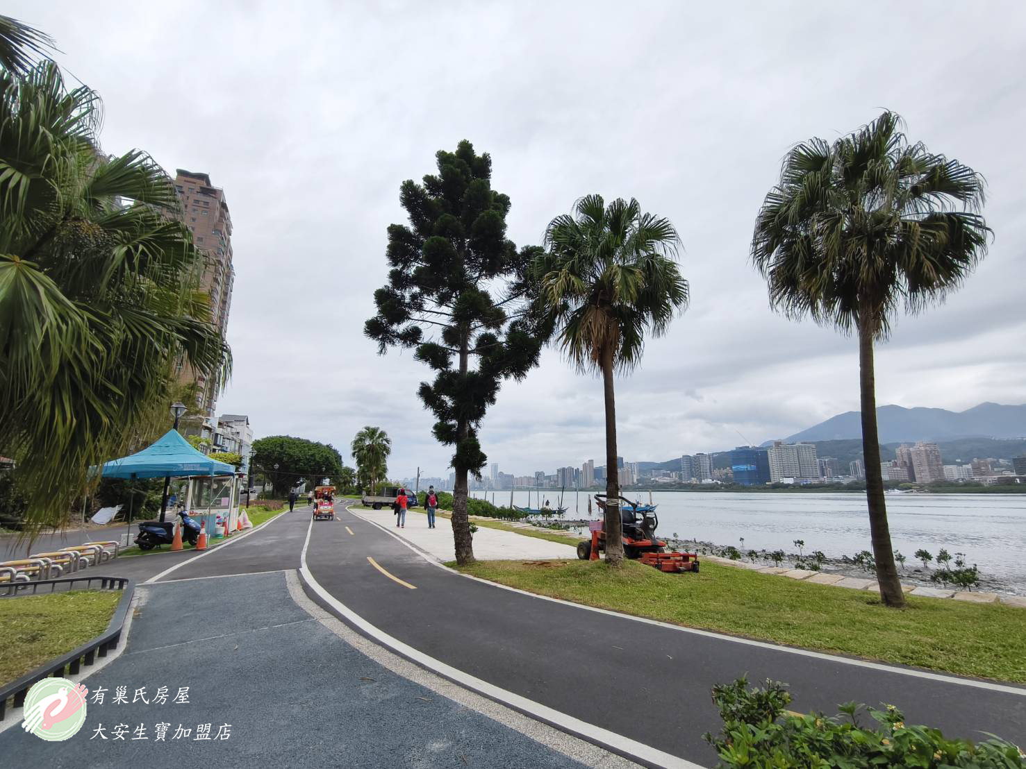 小巢憲琍🌈關渡左岸-勤樸天闊景觀三房車位🌈