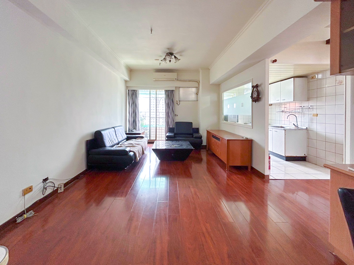 💖南屯捷運站旁採光極佳低總價三房+車位💖