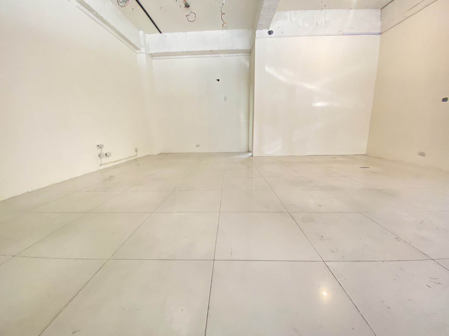 景平路稀有釋出金店面