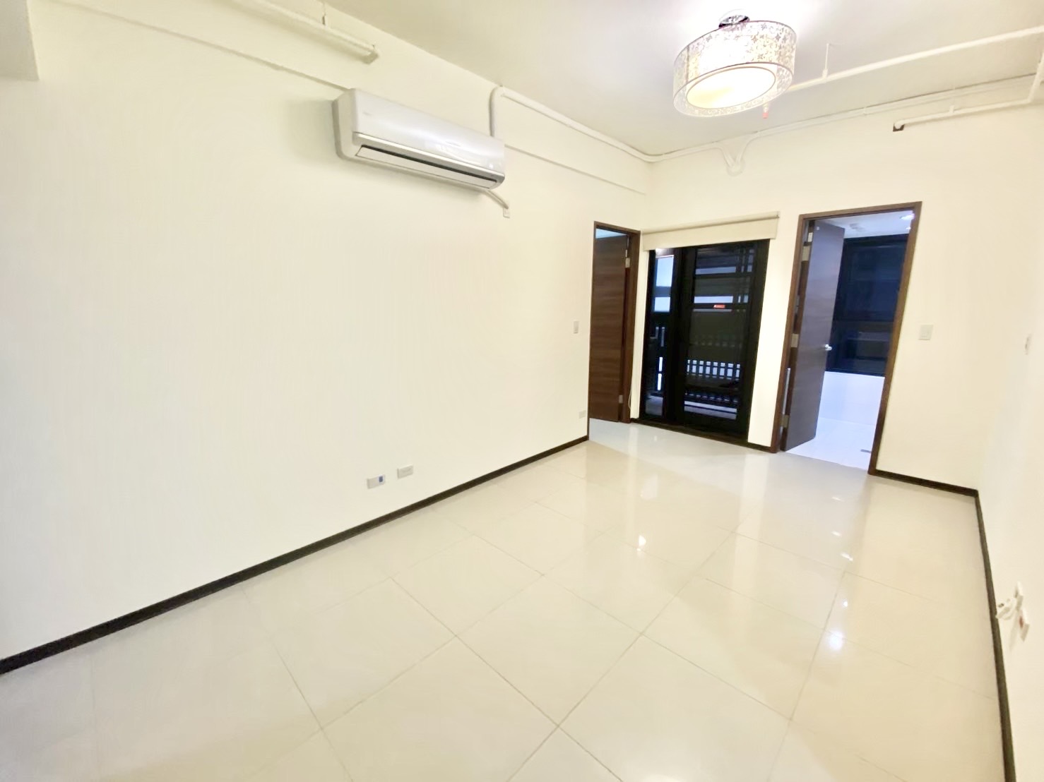 海洋都心溫馨2房+車