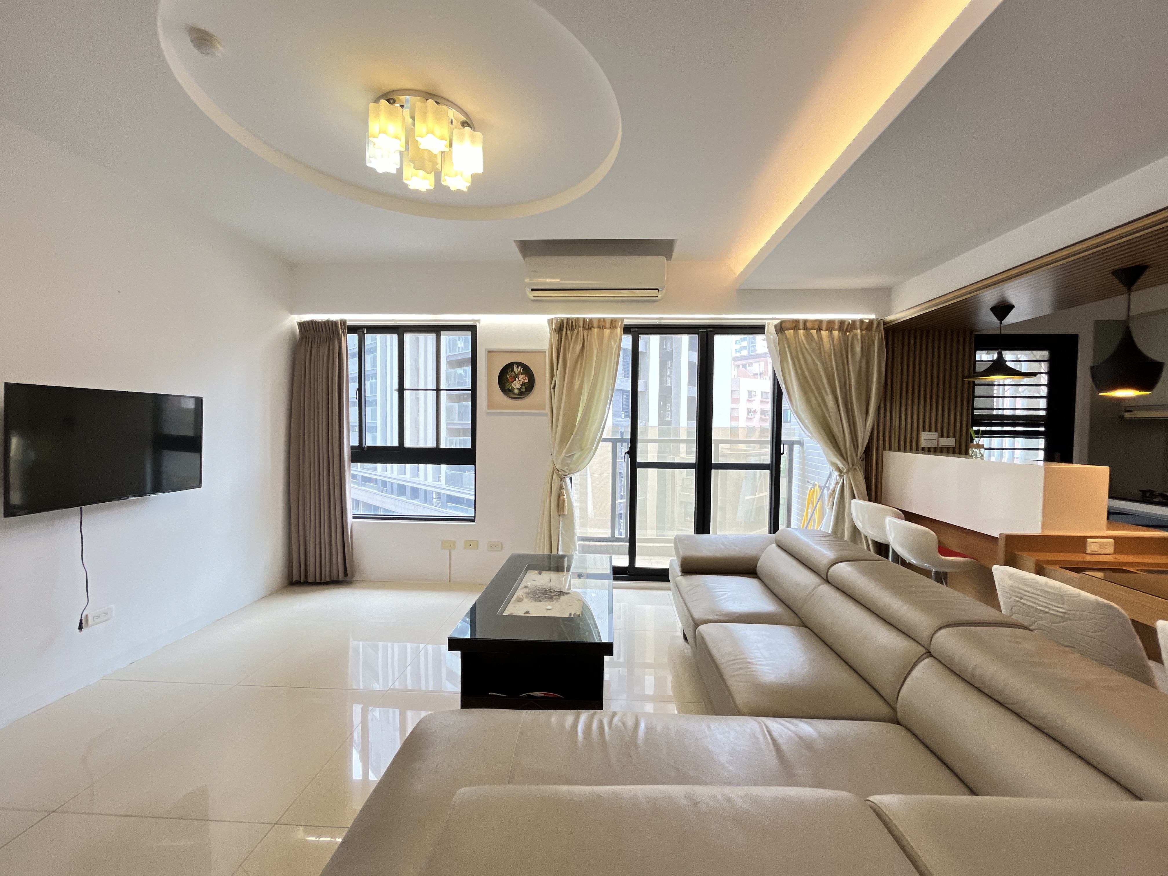 楠梓/雙商圈/大河苑/3+1房/獨立大平車